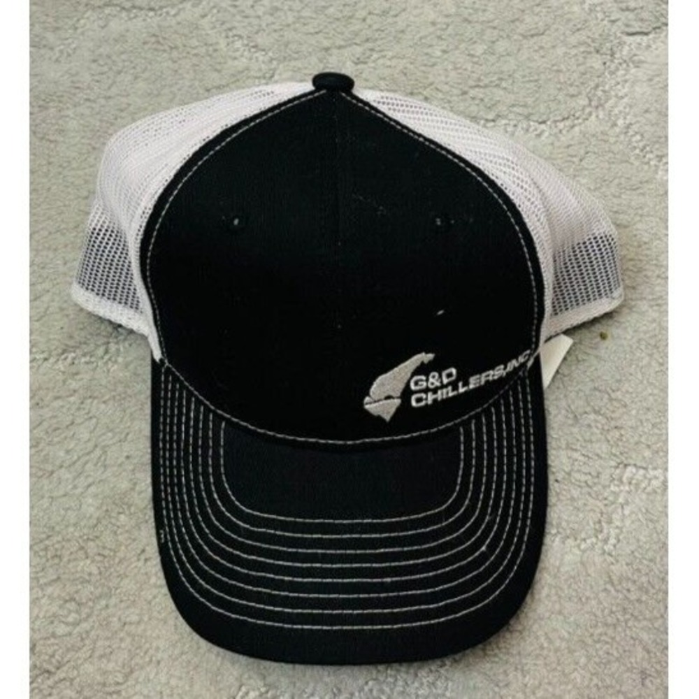 G and Chillers - One size Adjustable‎ snapback hat cap black white trucker mesh